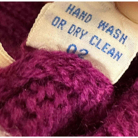 Vtg Deans Of Scotland Womens Size 38 Pure Wool Cable Knit V Neck Sweater Purple - Picture 6 of 6